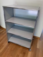 USM Turm lichtgrau 77x52x114cm offen auf Rollen