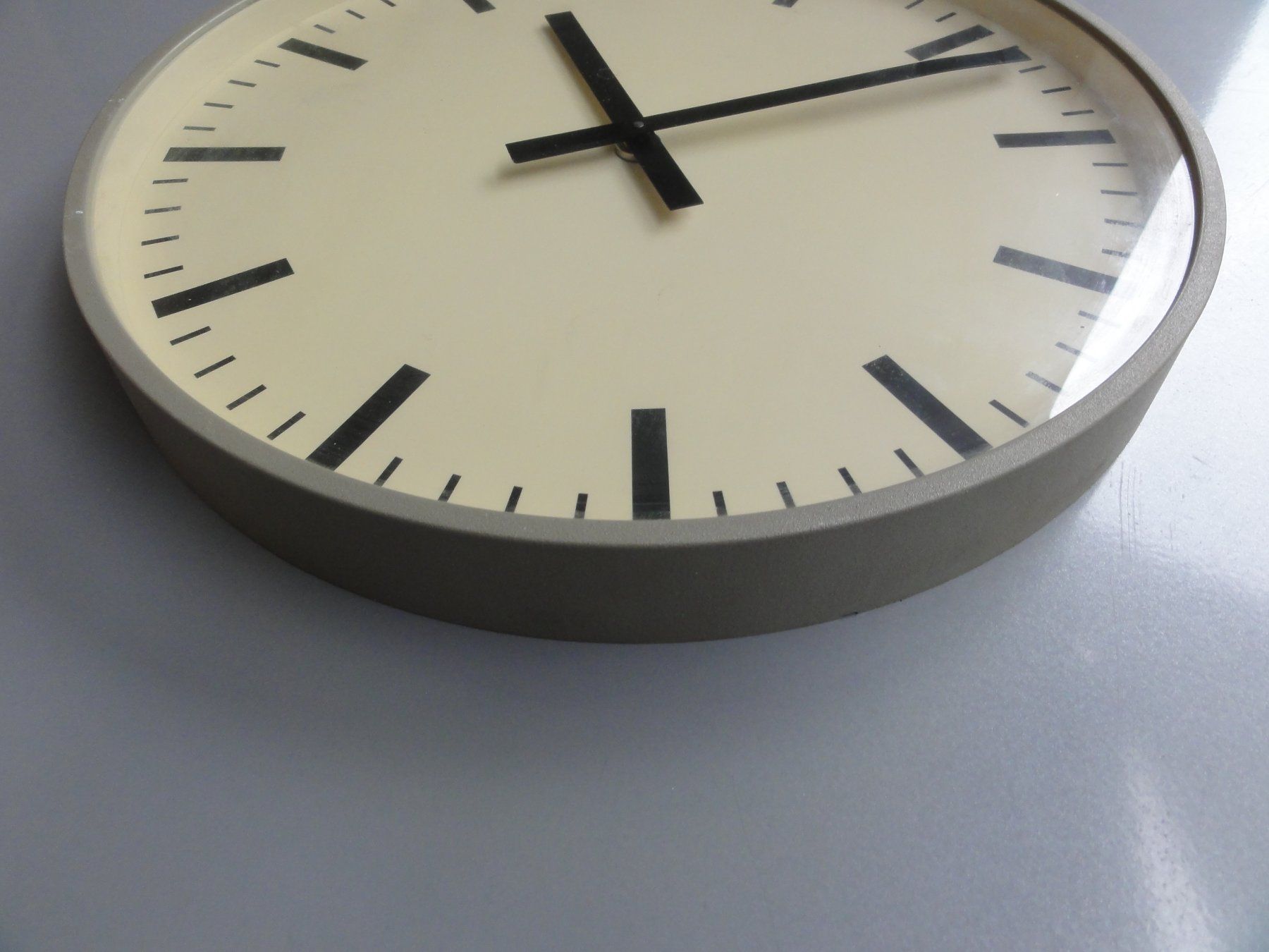 Stand- & Wanduhren: Nebenuhr MOSER - BAER – Gebraucht aus Kriens von Scheiksbir 3