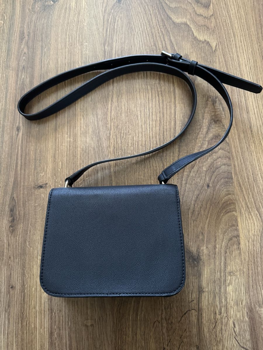 Guess Borse da donna: GUESS Mini-/Crossbody-Tasche – Nuovo (secondo la descrizione) da Täsch venduto da Toffifee99 1