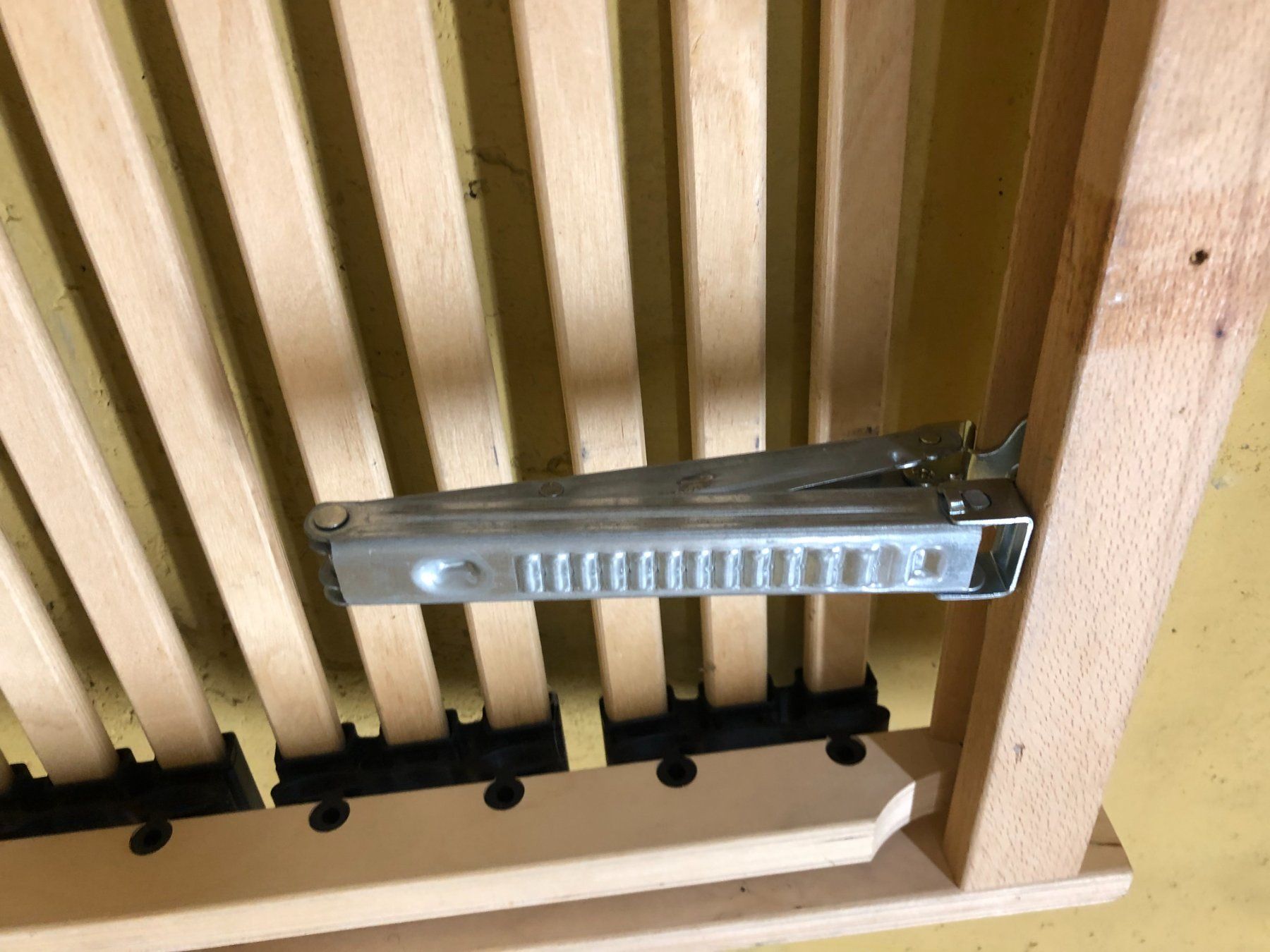 Reti a doghe: Ikea Bettrost – Usato da Rheinfelden venduto da aldobuke 1