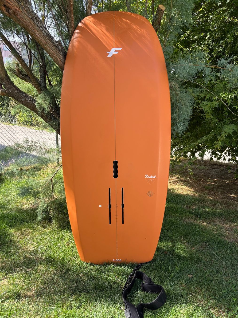 Planches de surf: Planche Wingfoil F2 Rocket 120 L – D'occasion à Alle par nicolasde 1