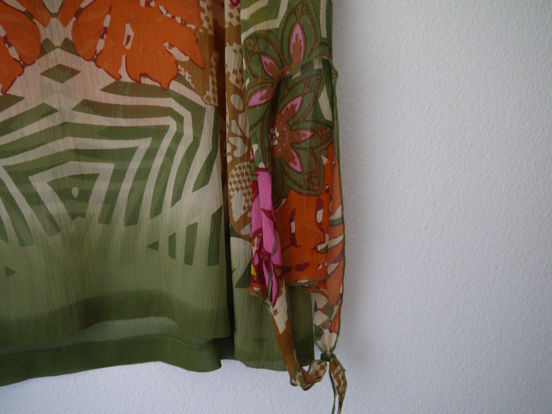 Camicette: Joyce & Girls Bluse aus Seide Gr. L – Usato da Hagendorn venduto da Blaf 2