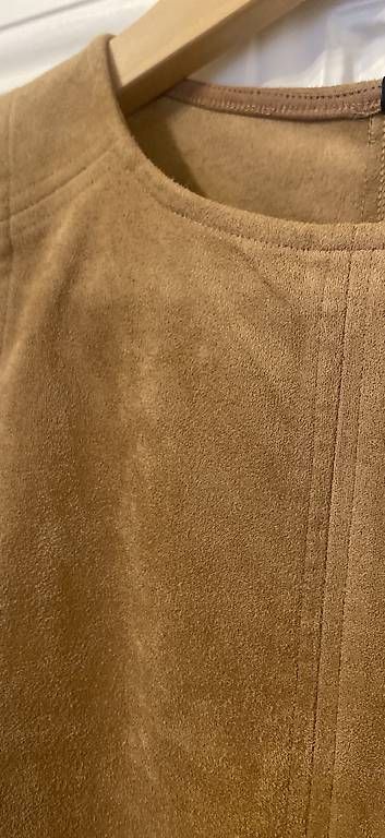 Top: Crop top suede – Usato da Genève venduto da cel_zk6m 1