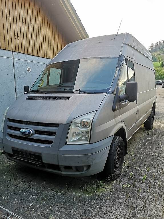 Nutzfahrzeuge: Ford Transit Kasten 2.4TDCI 4x4 für Export oder Schlachten  – Gebraucht aus Escholzmatt von die_b6jm