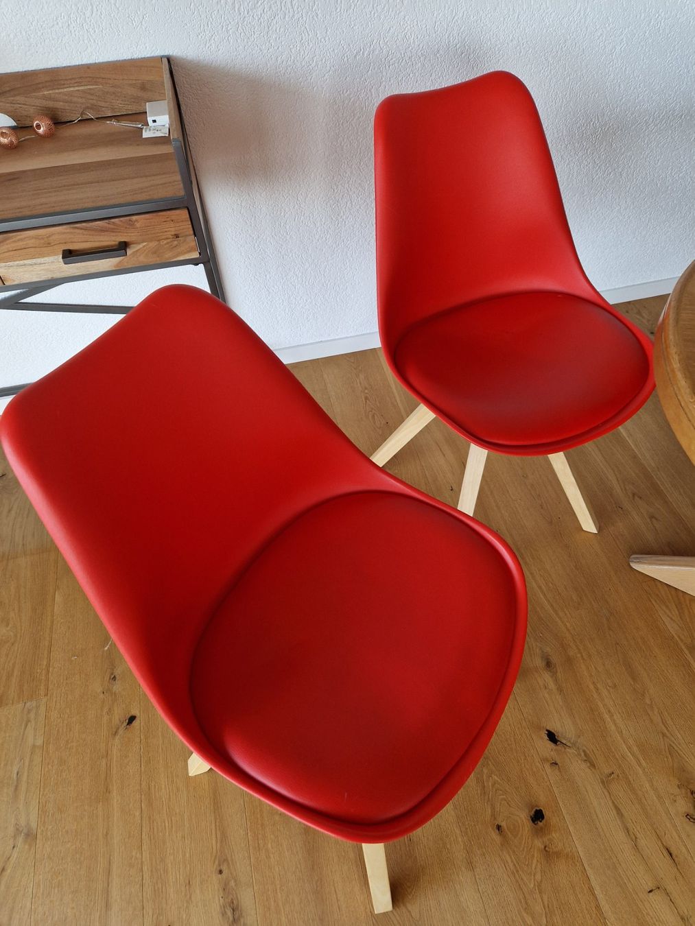 Stühle: 4 chaises rouge – Gebraucht aus Crassier von steff2000 1