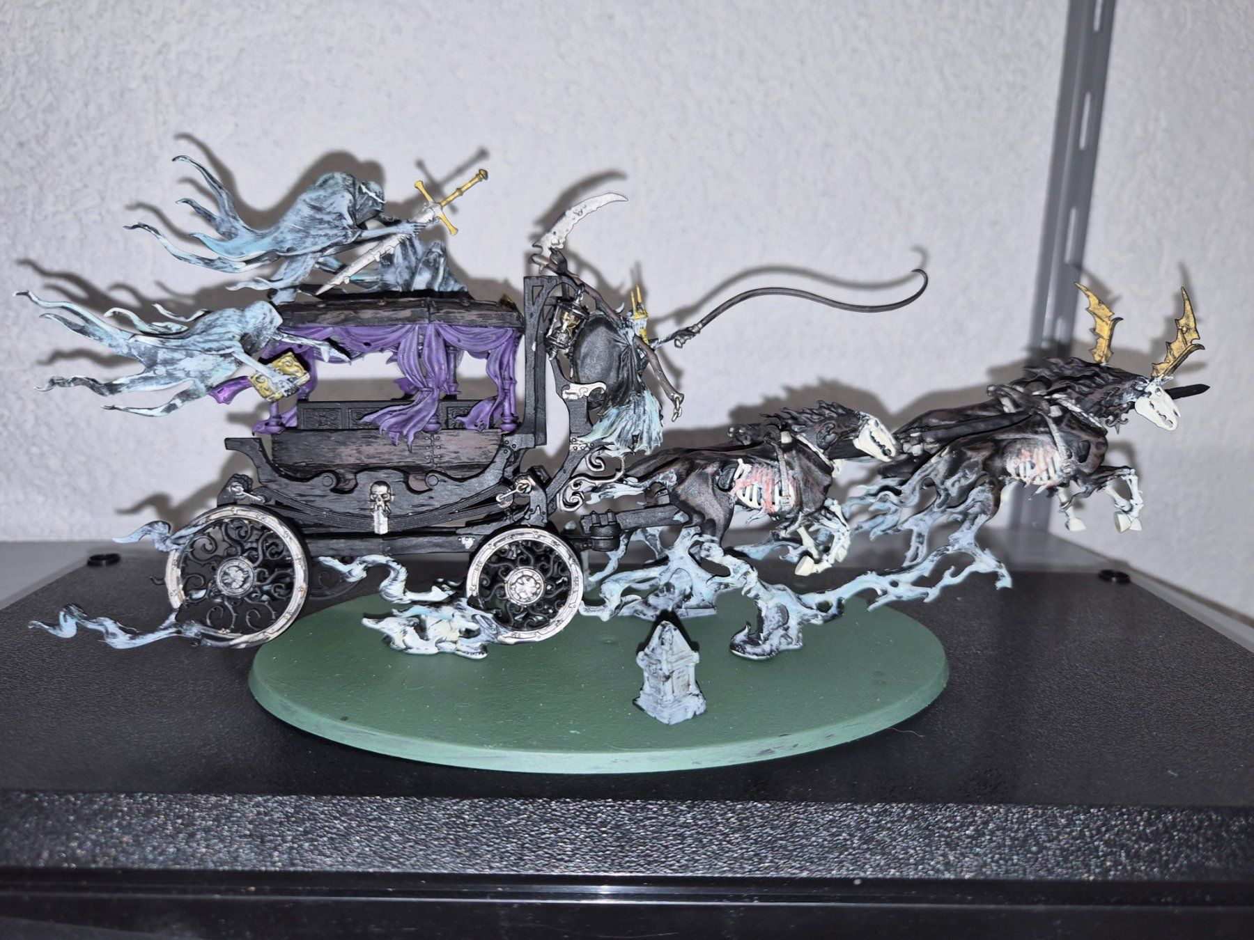 Kit di modellismo & Modellini statici: Warhammer Nightaunt carrosse noir – Usato da Bévilard venduto da CHUCKMAVIS
