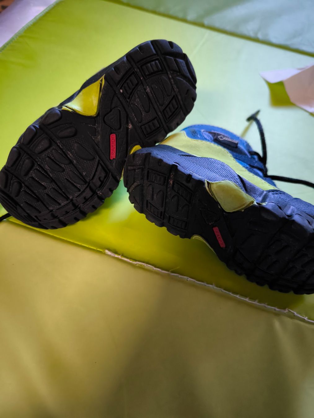 Adidas Scarpe per ragazzi: Addidas Terrex Gr 23 Wanderachuhe – Usato da Guttet-Feschel venduto da Ronjia84 1