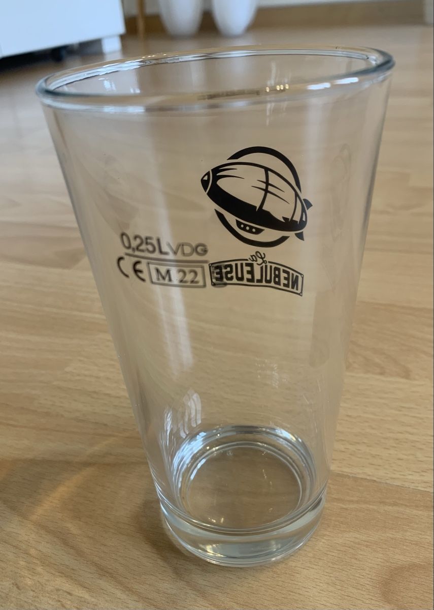 Bicchieri: Verre à bière - La Nébuleuse – Nuovo (secondo la descrizione) da Biel/Bienne venduto da granitod 1