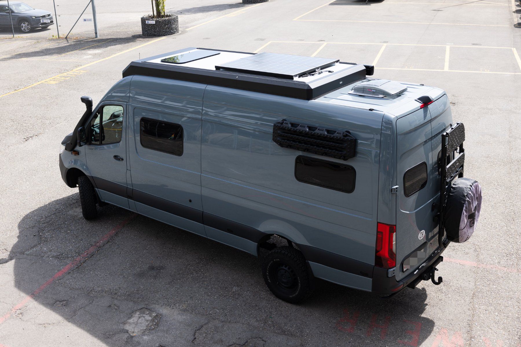 Mercedes-Benz Veicoli da campeggio: Mercedes Sprinter 419 CDI 4x4 Campany Vans – Usato da Wallisellen venduto da Topsy0 1