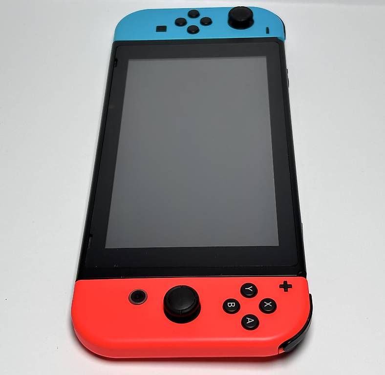 Nintendo Consoles: Nintendo Switch Console + Mario Odyssey + Accessori – D'occasion à Gordola par kar_gy5g 3