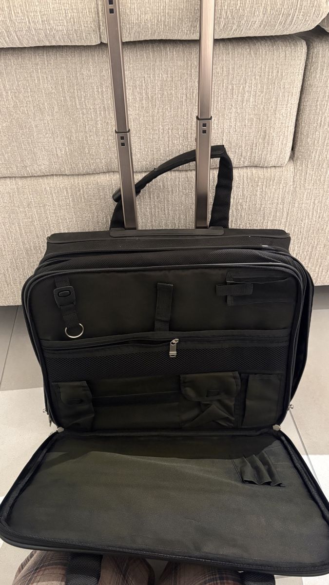 Valises de voyage: Samsonite Business Rollkoffer schwarz – Neuf (Voir description) à Zürich par alivasalli 4