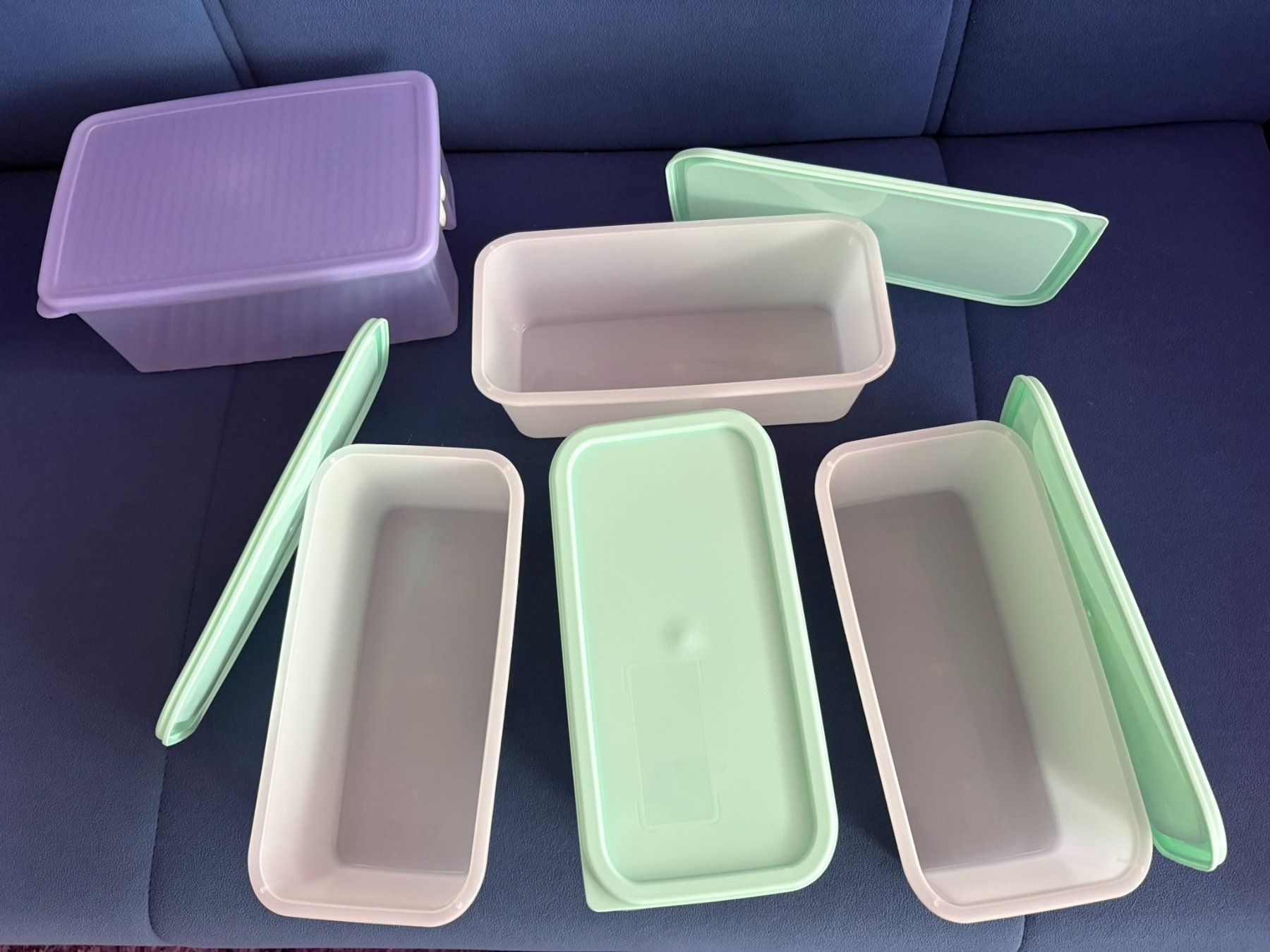 Tupperware Contenitori & Simili: Lots de récipients Tupperware et Non-Tupperware – Usato da Lausanne venduto da Driyden8 7