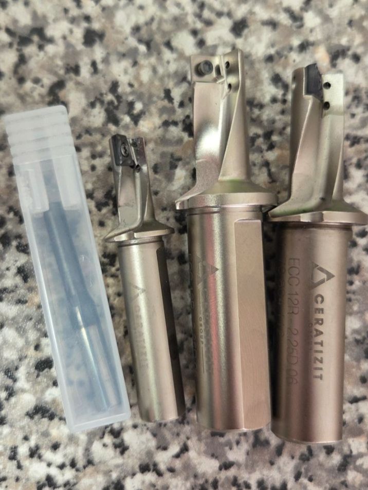 Tutti gli attrezzi: Ecocut Stossbohrer Schneidbohrer Bohrschneider Set – Nuovo (secondo la descrizione) da St. Margrethen SG venduto da Robo069
