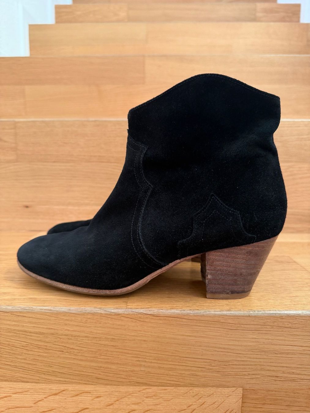 Isabel Marant Scarpe da donna: Isabel Marant Dicker Boots schwarz 39 – Usato da Münchenstein venduto da Ladypink7