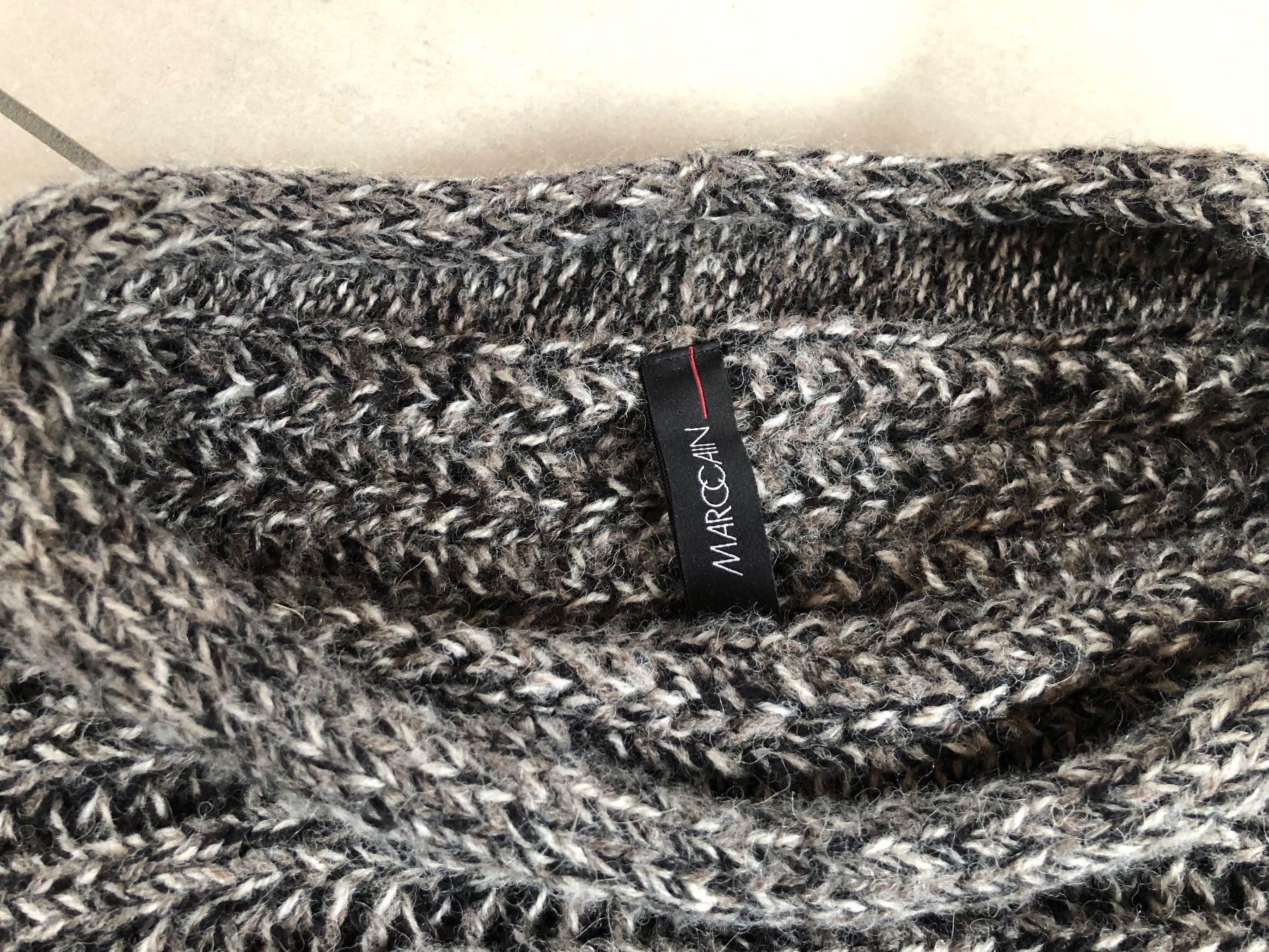 Marc Cain Maglioni & Felpe: Marc Cain Kurzpullover Gr. 34 – Nuovo (secondo la descrizione) da Domat-Ems venduto da Pepmatz 2