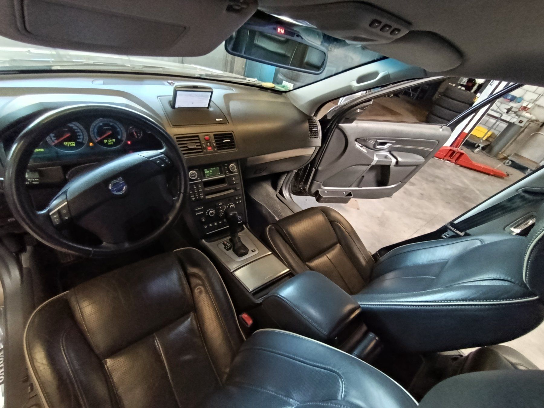 Volvo Automobili: Volvo XC90 Executive – Usato da Thun venduto da FJ1200 5