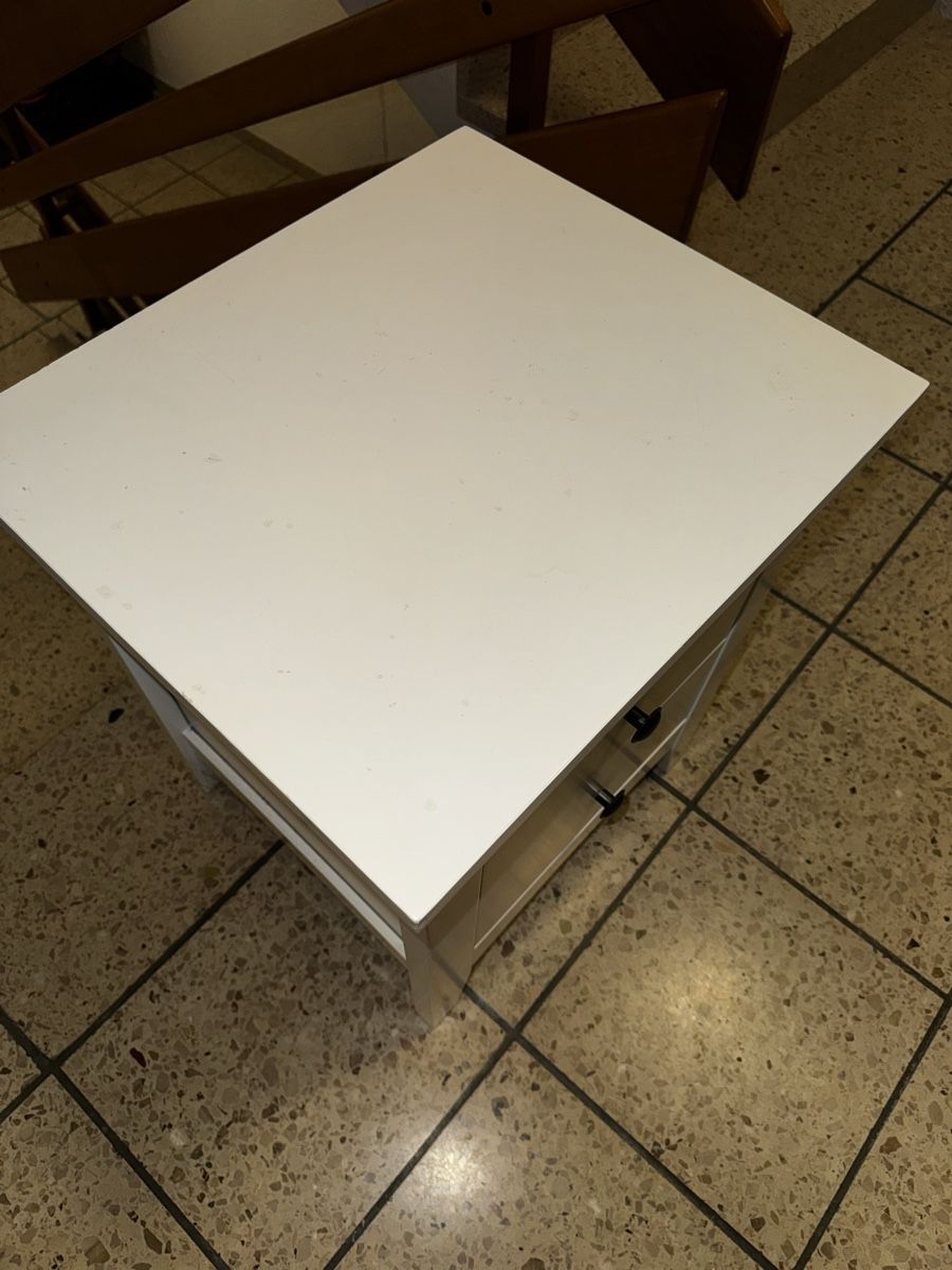 Comodini: Weisser Nachttisch mit 2 Schubladen – Usato da Holderbank AG venduto da deu_jpr7 3