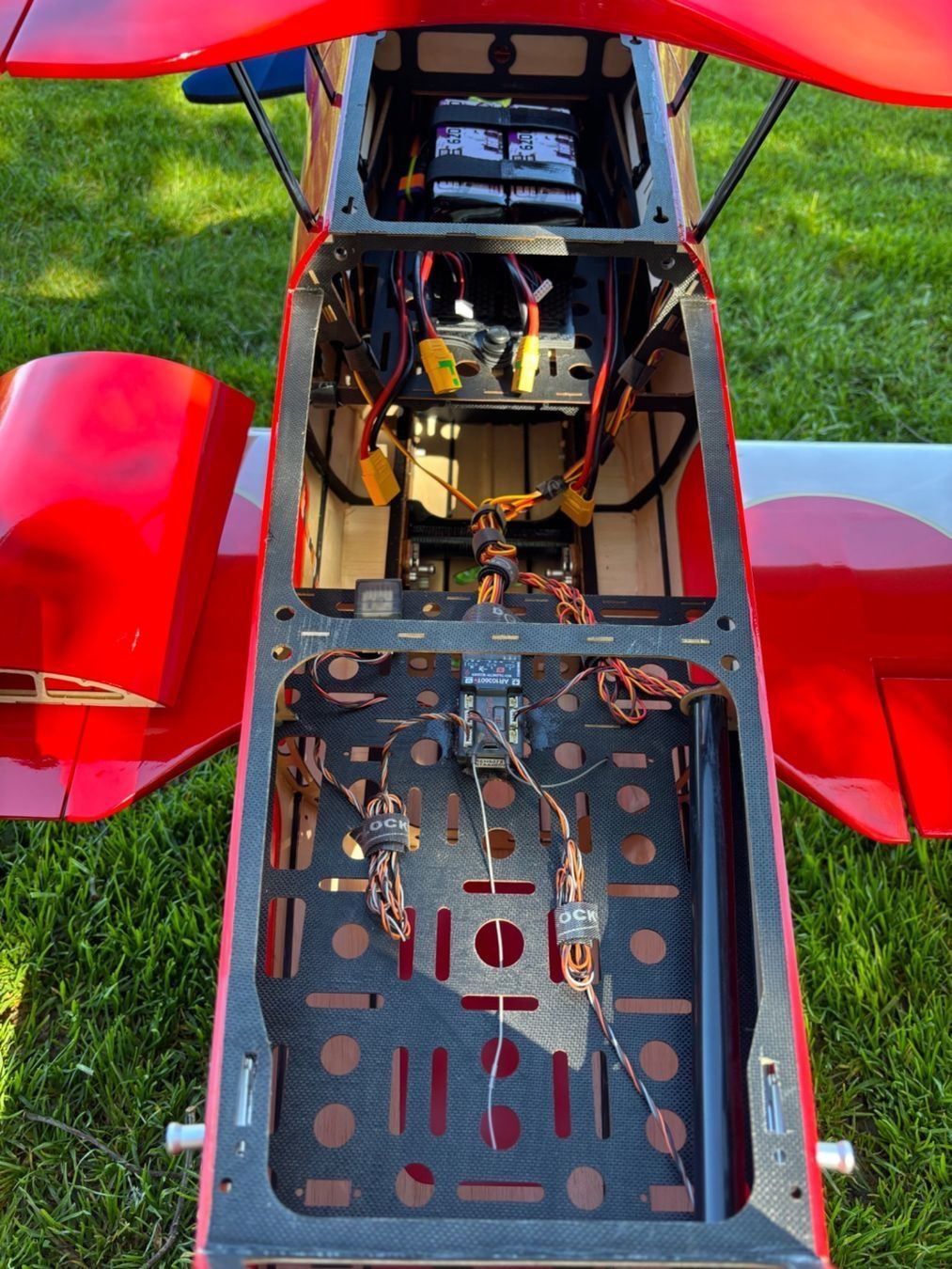 Pilot-RC Modellismo RC: Extremeflight LegacyAviation Muscle Bipe 85" ARF – Nuovo (secondo la descrizione) da Neuenegg venduto da Puerror 7
