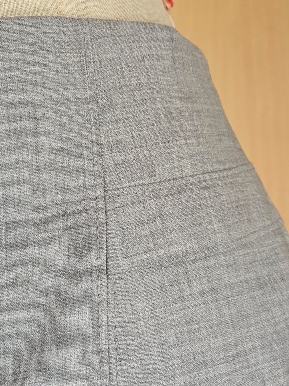 Gonne: Eleganter "Rena Lange" Rock, Grau, Grösse 40 – Nuovo e nell'imballaggio originale da Hinterforst venduto da Jamila8 3