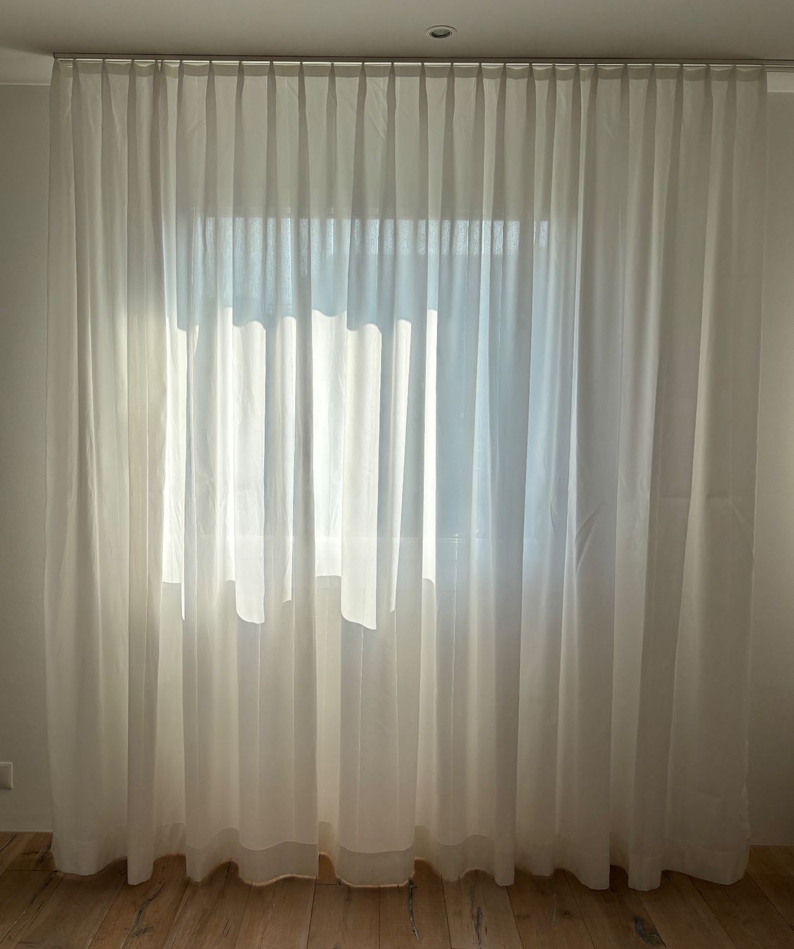 Kvadrat Tende: Premium-Vorhang KVADRAT "Missing Thread" - 238 x 238 cm – Usato da Bottmingen venduto da marktplatz-moebel 1