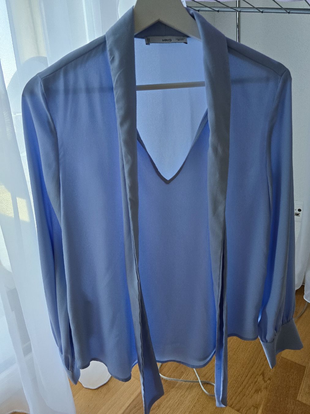 Mango Blusen: Bluse von Mango hellblau Grösse XS tadelloser Zustand – Gebraucht aus Lenzburg von Lavendercupcake 5