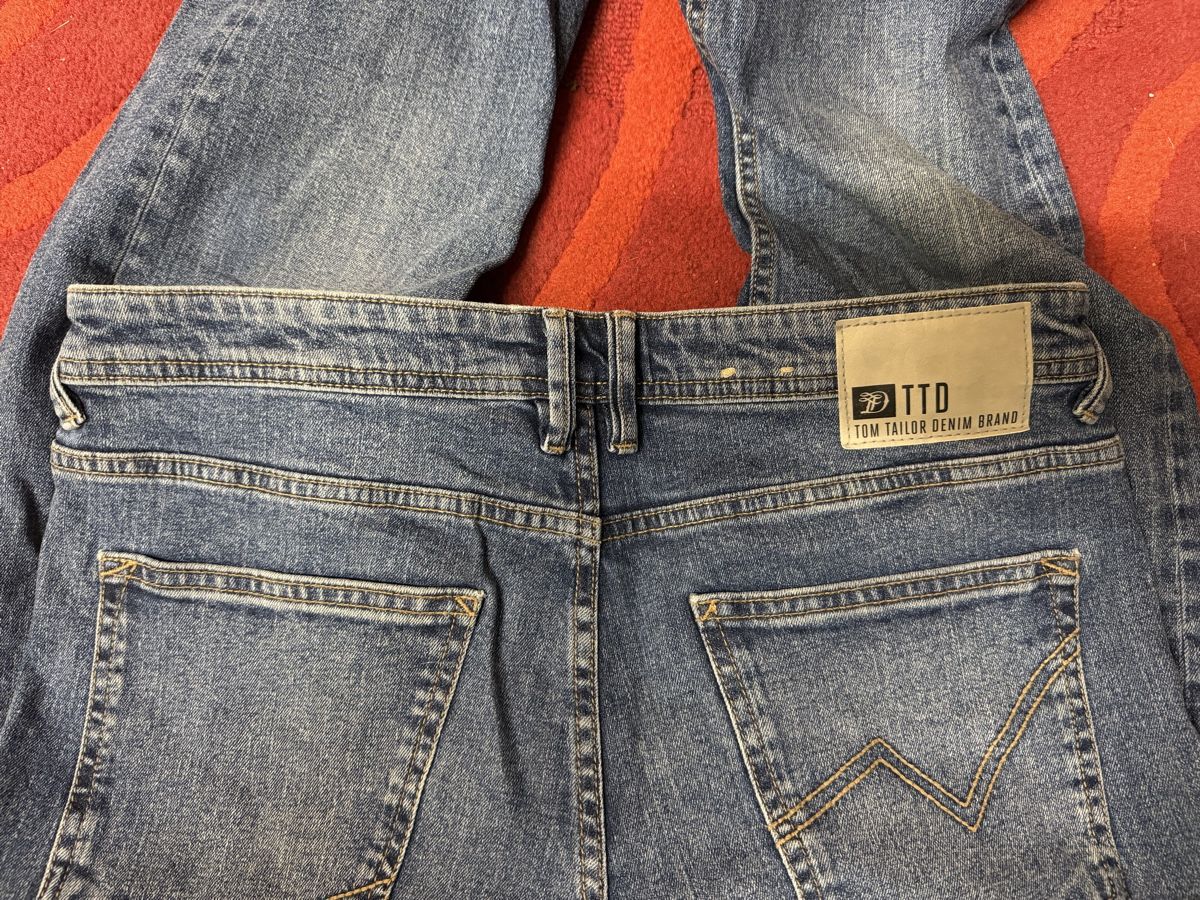 Tom Tailor Jeans: Tom Tailor Denim Jeans – Usato da Eschenbach LU venduto da Tatzi1 3