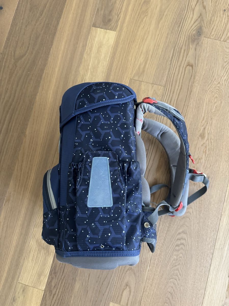 Allestimento di negozi e stand fieristici: Step by Step Schulrucksack inkl. Turnsack und Etui – Usato da Horgen venduto da JekerZurich 6