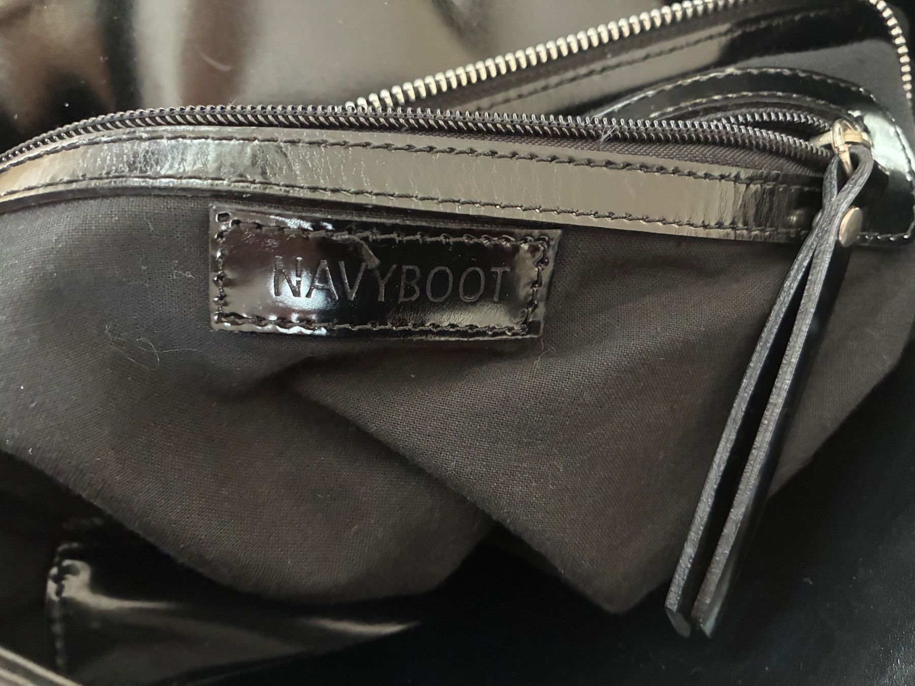 Navyboot Borse da donna: Navyboot Damen Handtasche schwarz Lacklederoptik – Usato da Baar venduto da Johan016 3