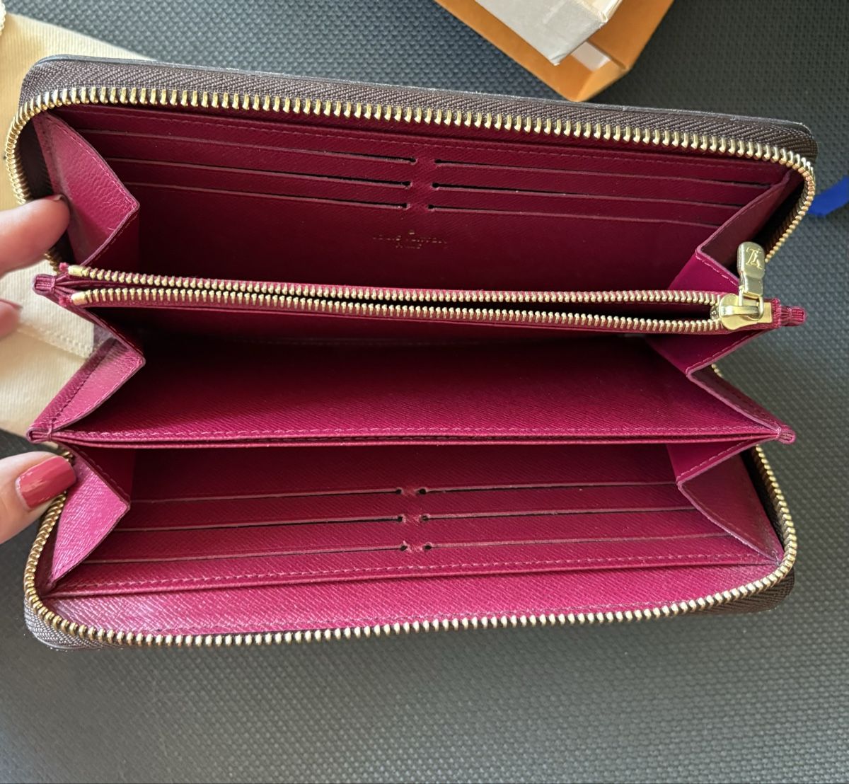 Louis Vuitton Brieftaschen: Louis Vuitton Zippy Portemonnaie – Gebraucht aus Baden von est_92cz 3