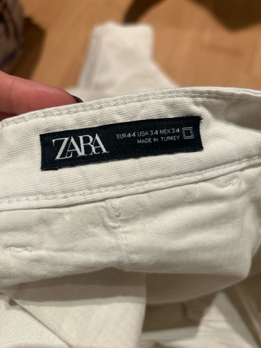 Zara Pantaloni: Zara trousers – Usato da Zürich venduto da pil_9sh9 3