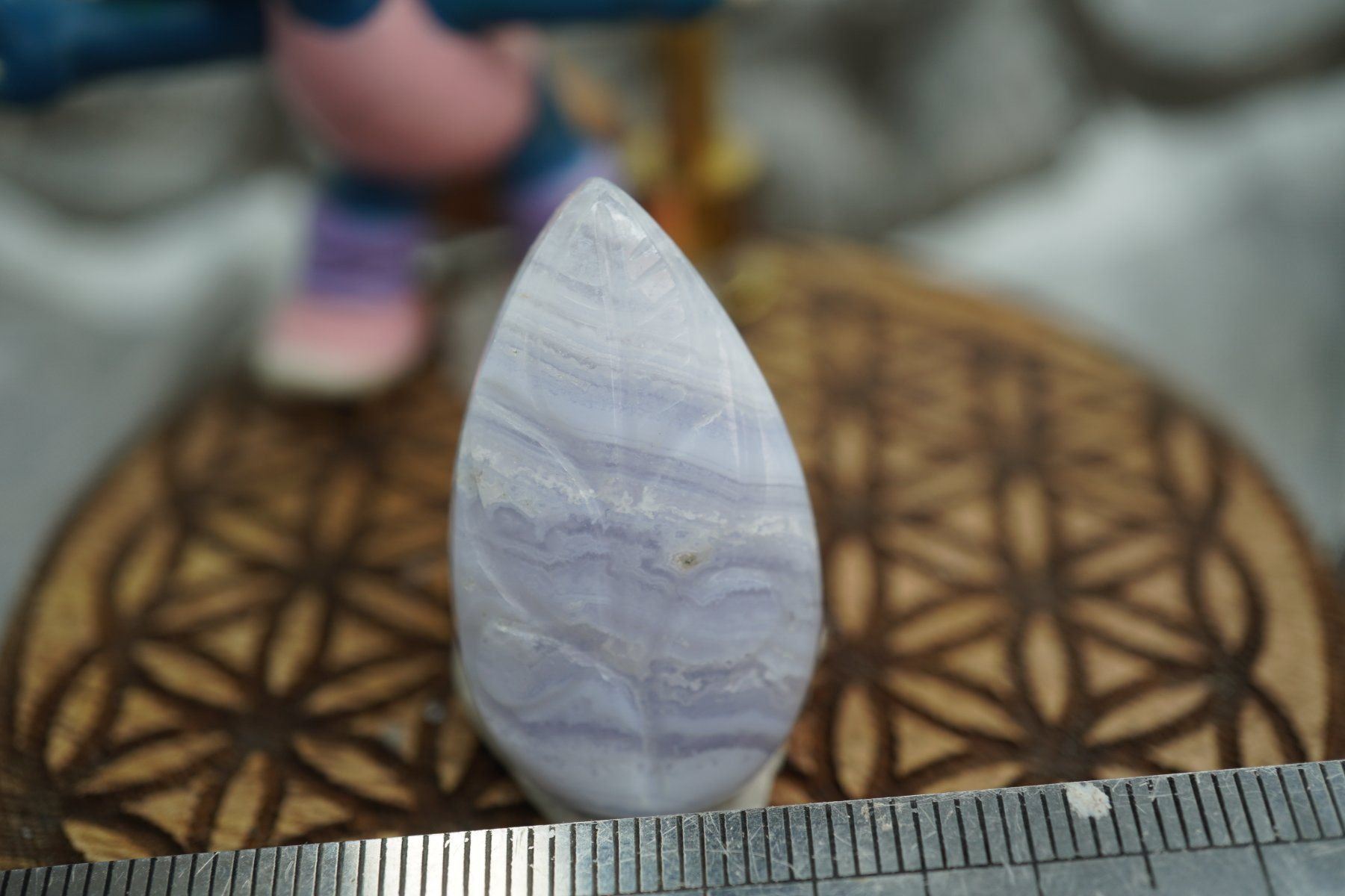 Mineralien & Heilsteine: Chalcedon     Blatt Geschnitzt  Cabochon   Ab 1.- – Neu und originalverpackt aus Eschenbach SG von topstone