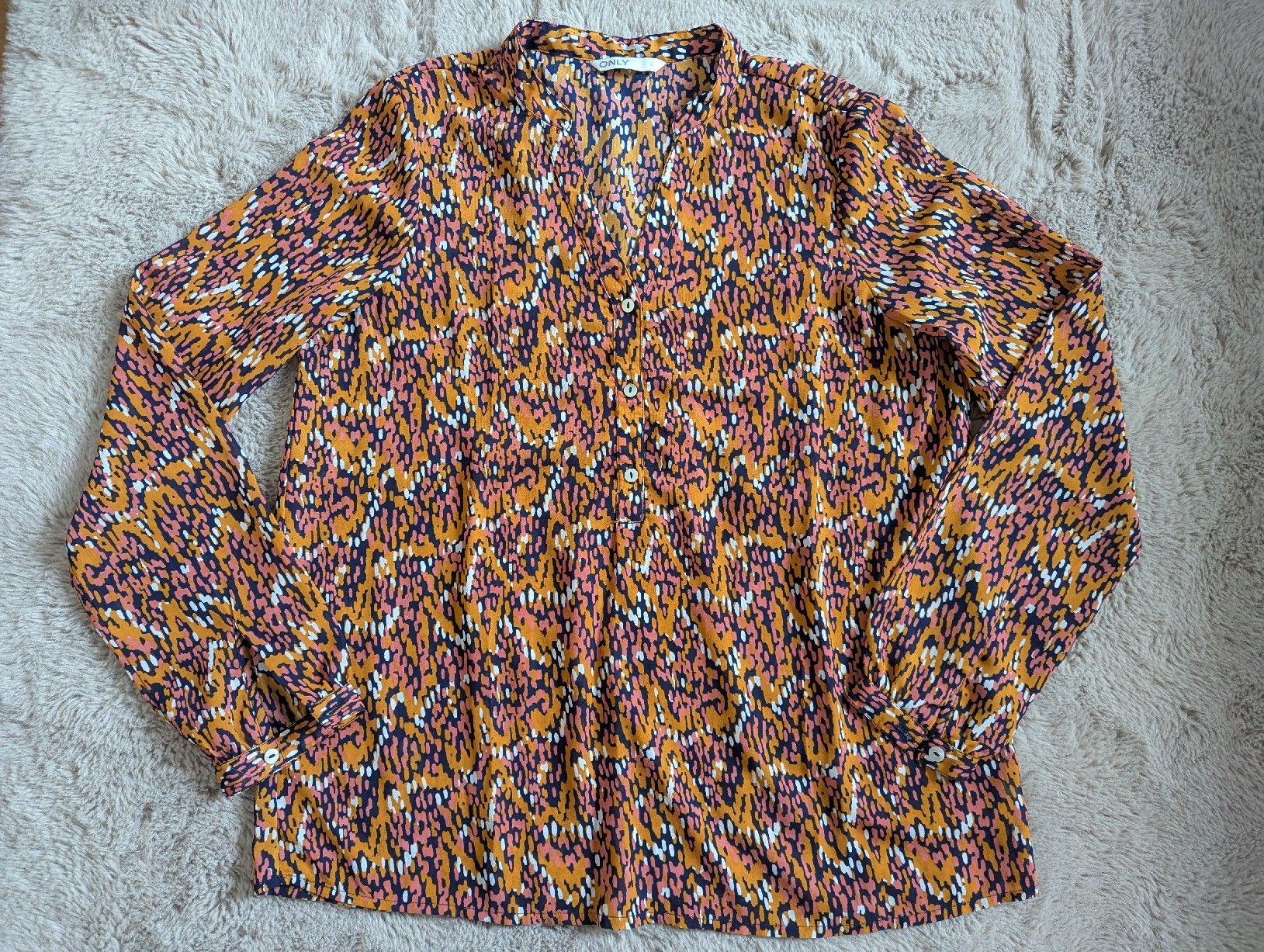 Only Top: blouse only S – Nuovo (secondo la descrizione) da Montreux venduto da dem_gyt9