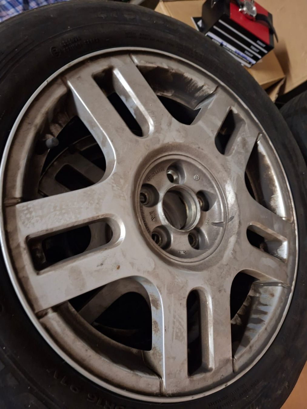 Volkswagen Felgen: Golf 4 felgen (gti) – Gebraucht aus Lyss von van_td8t