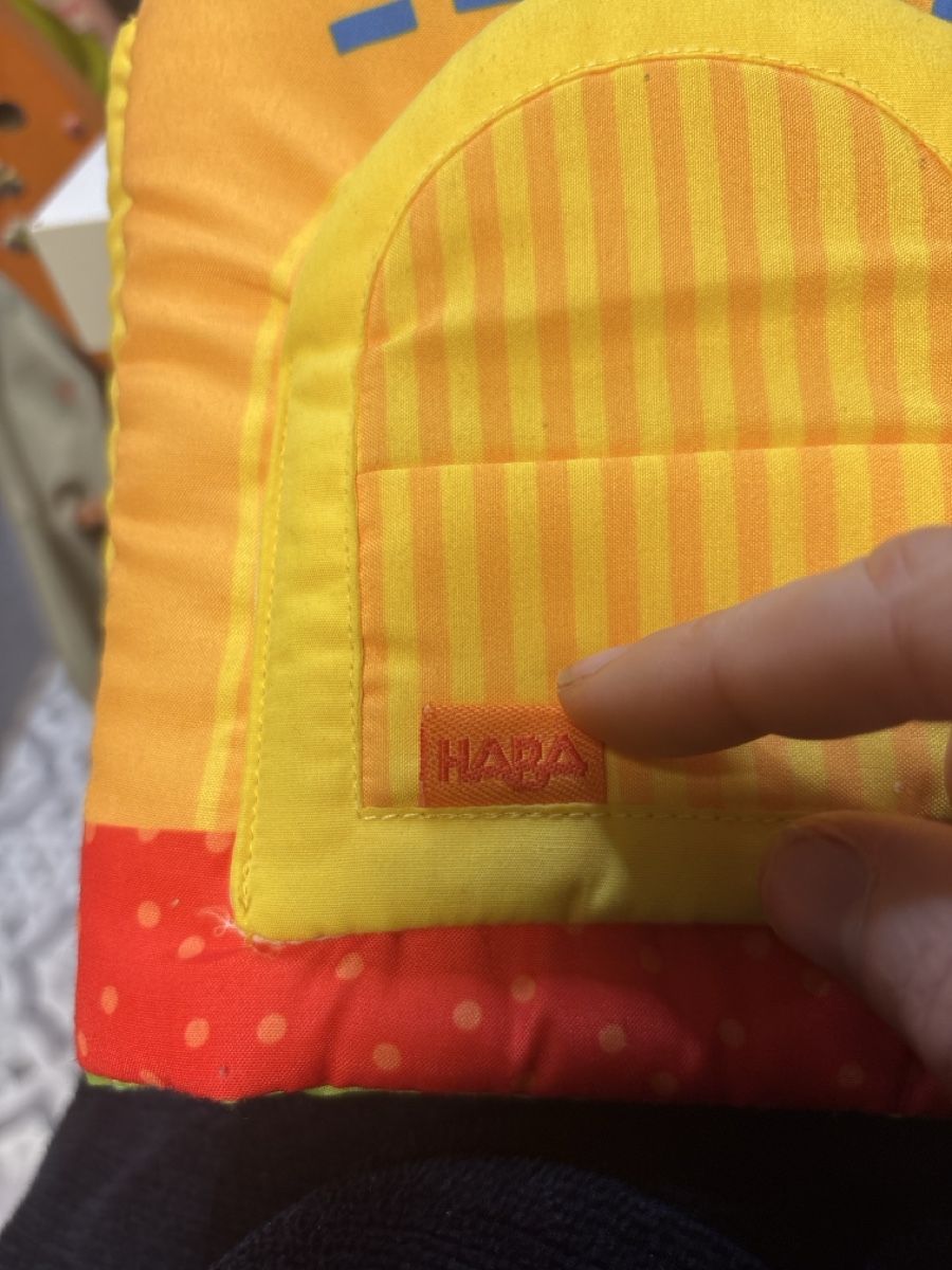 Libri: Haba Stoffbuch mit Fingerpuppe, neu. – Nuovo (secondo la descrizione) da Bolligen venduto da Danibr 1