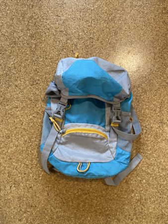 Leichter Sommer-Rucksack, blau-grau