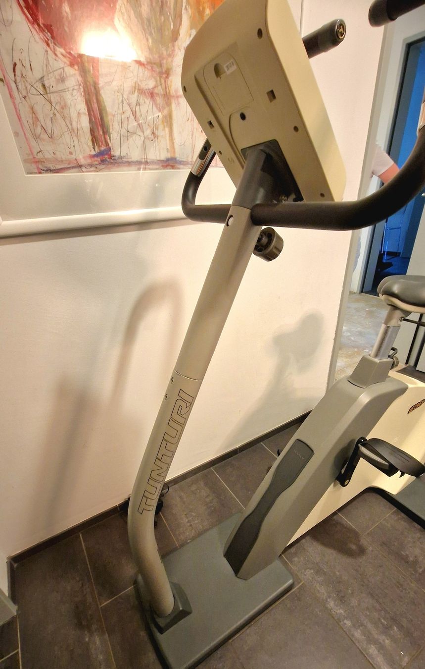 Tunturi Vélos d'appartement: Heimtrainer Tunturi E30L  – D'occasion à Richterswil par santacecilia 7