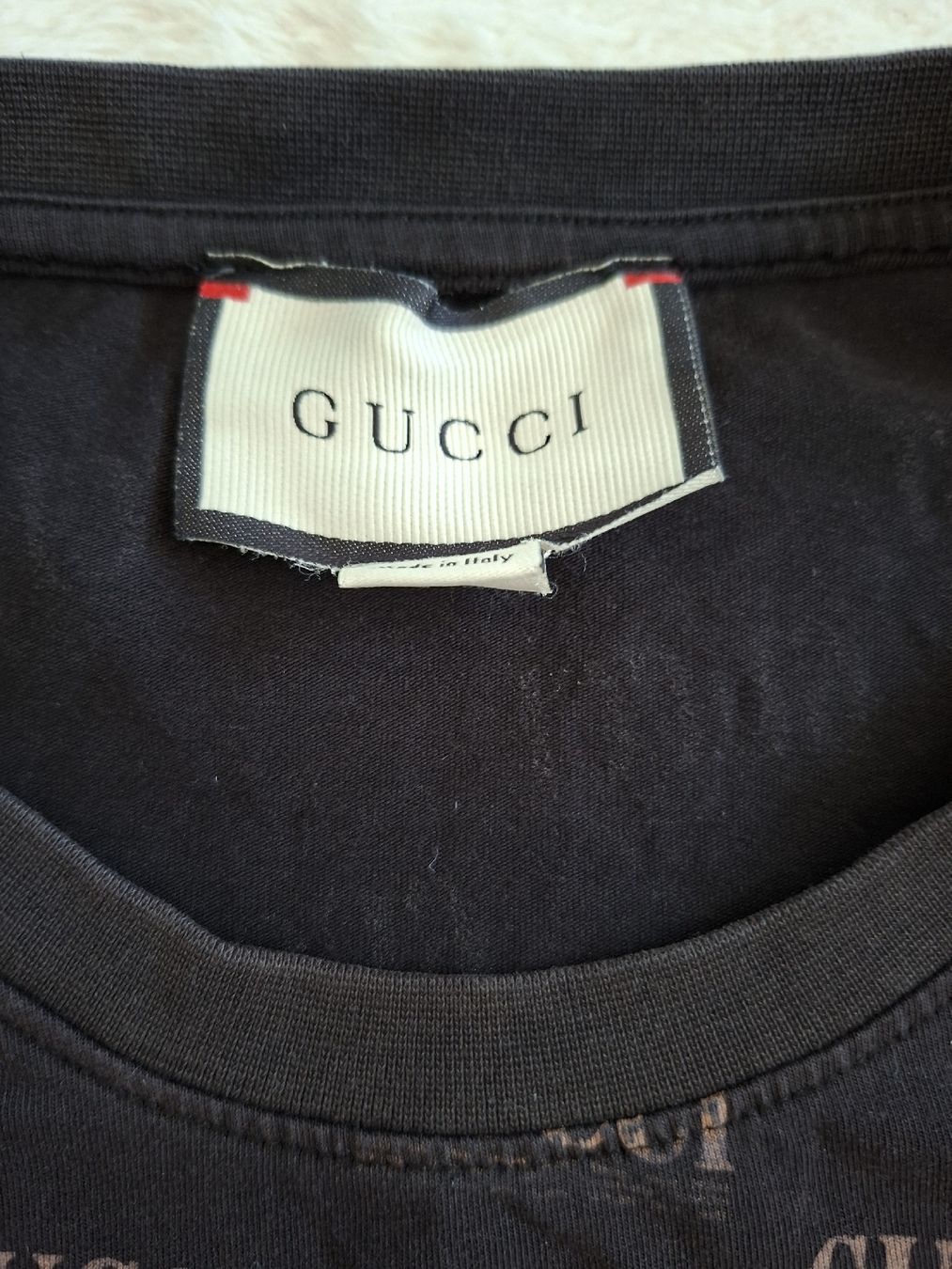 Gucci T-Shirts: T-shirt Gucci  – Gebraucht aus Renens VD von ser_j2fn 8