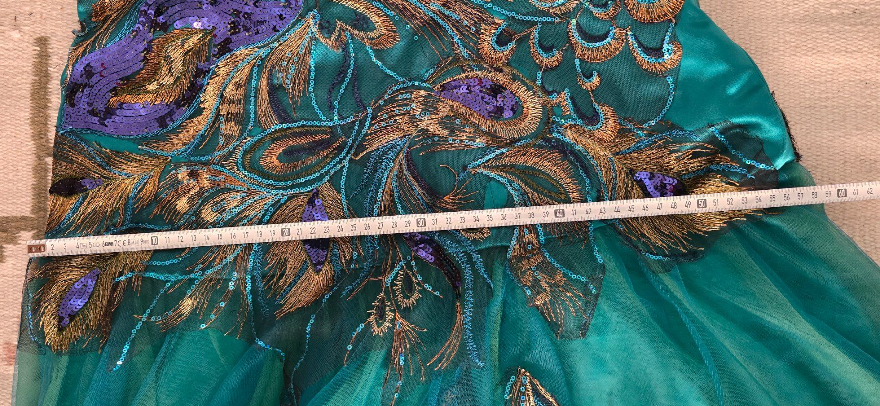 Kleider: Festkleider Pfau, grün. – Gebraucht aus Zürich von reiter.peter 2