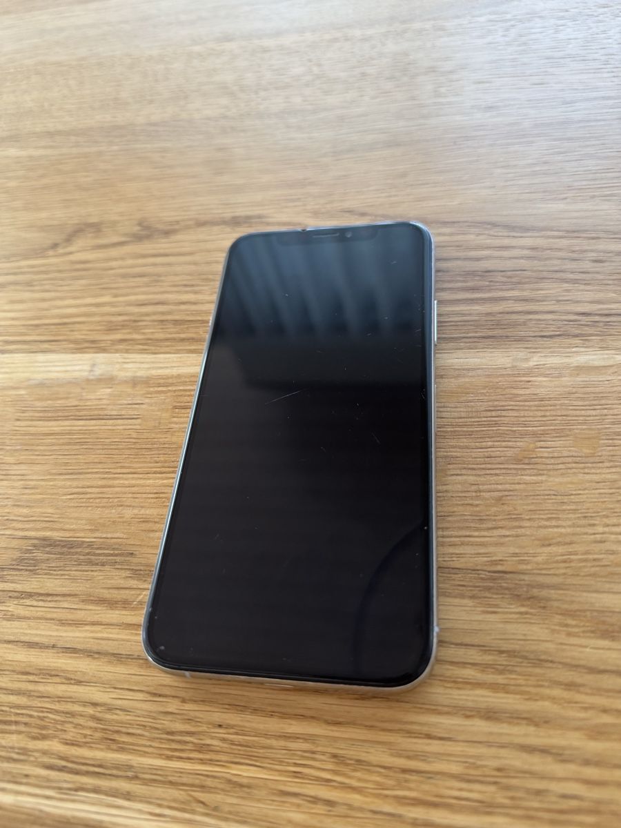 Apple Telefoni cellulari / Smartphones: iPhone X 256GB weiss – Usato da Luzern venduto da Clyde28 1