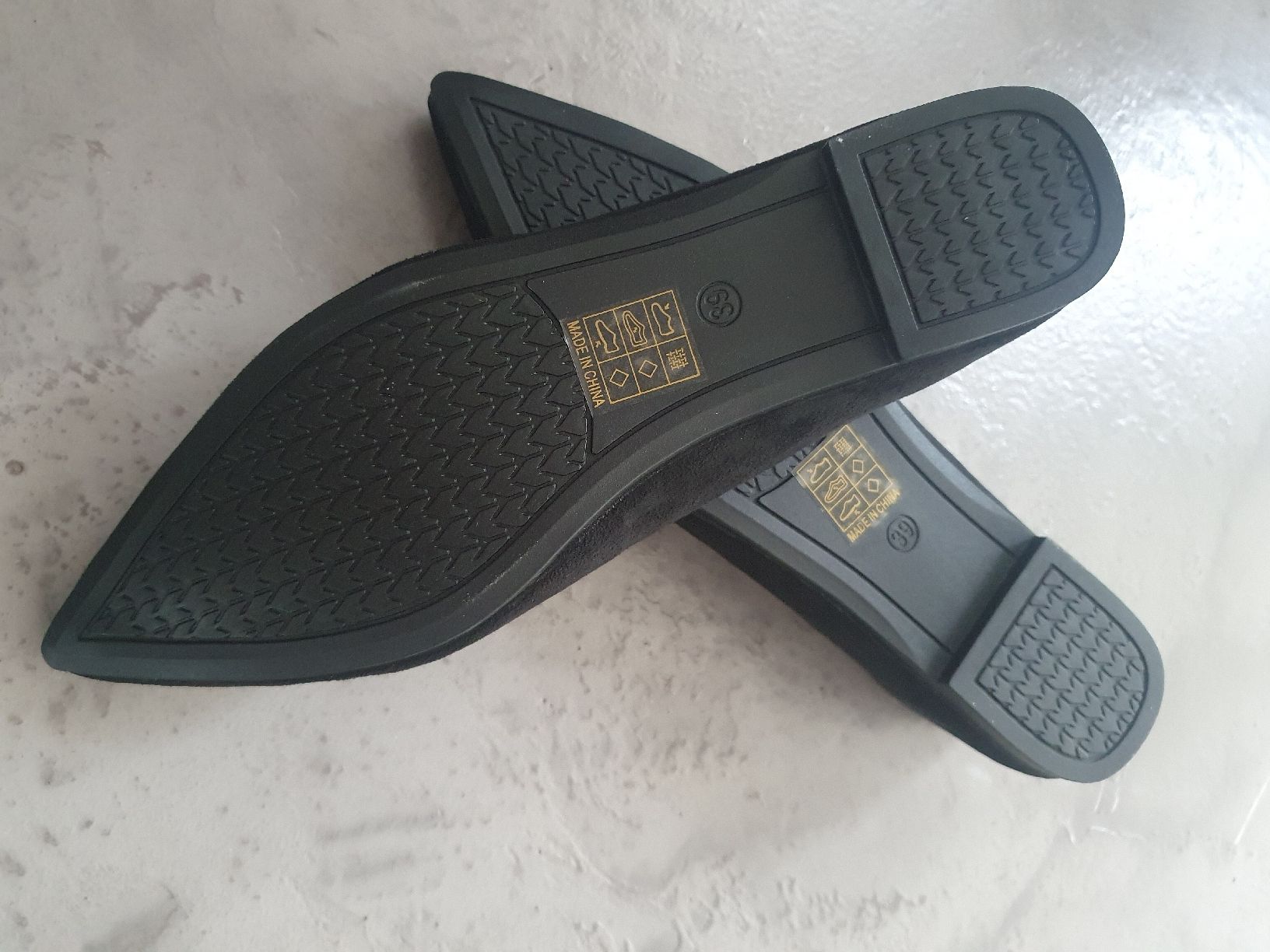 Scarpe da donna: Schwarze Ballerinas Gr. 39, Wildlederoptik – Nuovo e nell'imballaggio originale da Steinach venduto da Xamax18 5