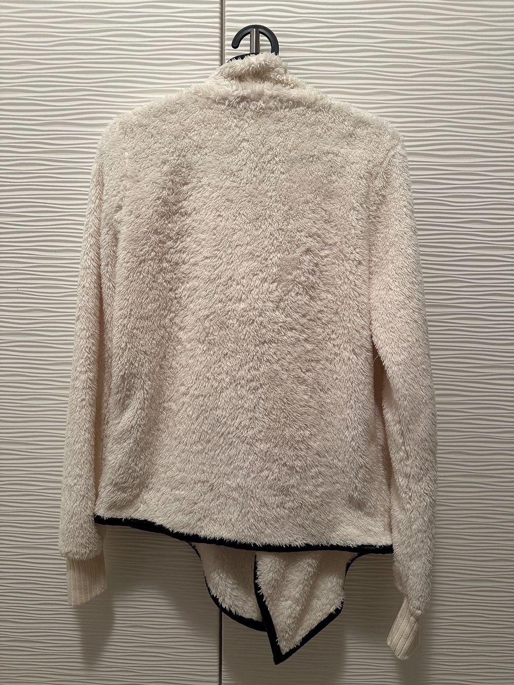 Abercrombie Pullover & Sweatshirts: Cardigan Abercrombie & Fitch – Gebraucht aus Tenero von Seve_Blaser 1