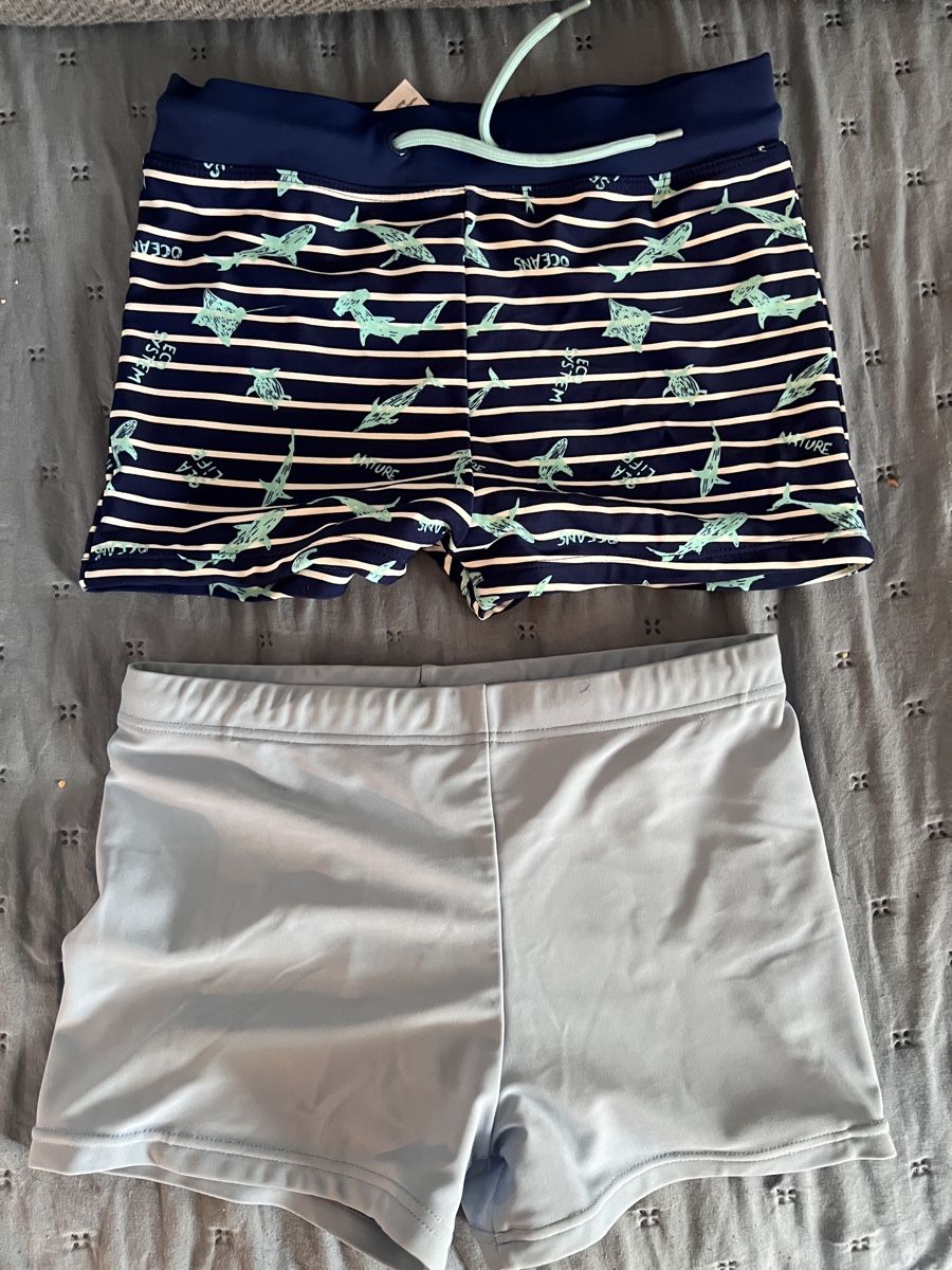 Costumi da bagno: 2 Badehosen Gr. 140 vertbaudet & Migros – Usato da Aarau venduto da Tam6