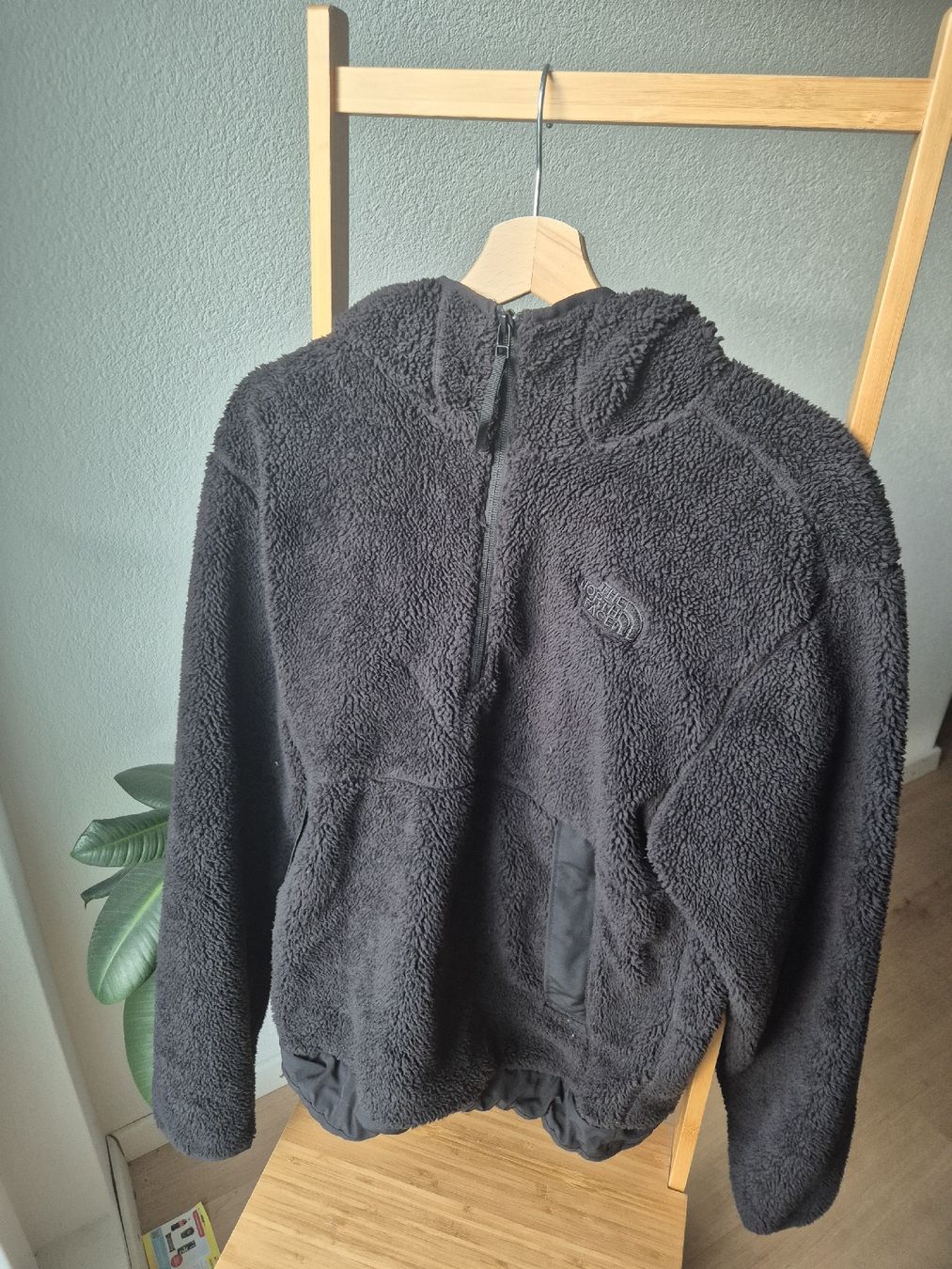 North Face Maglioni & Felpe: The North Face Fleece Pullover schwarz – Usato da Belp venduto da manii__
