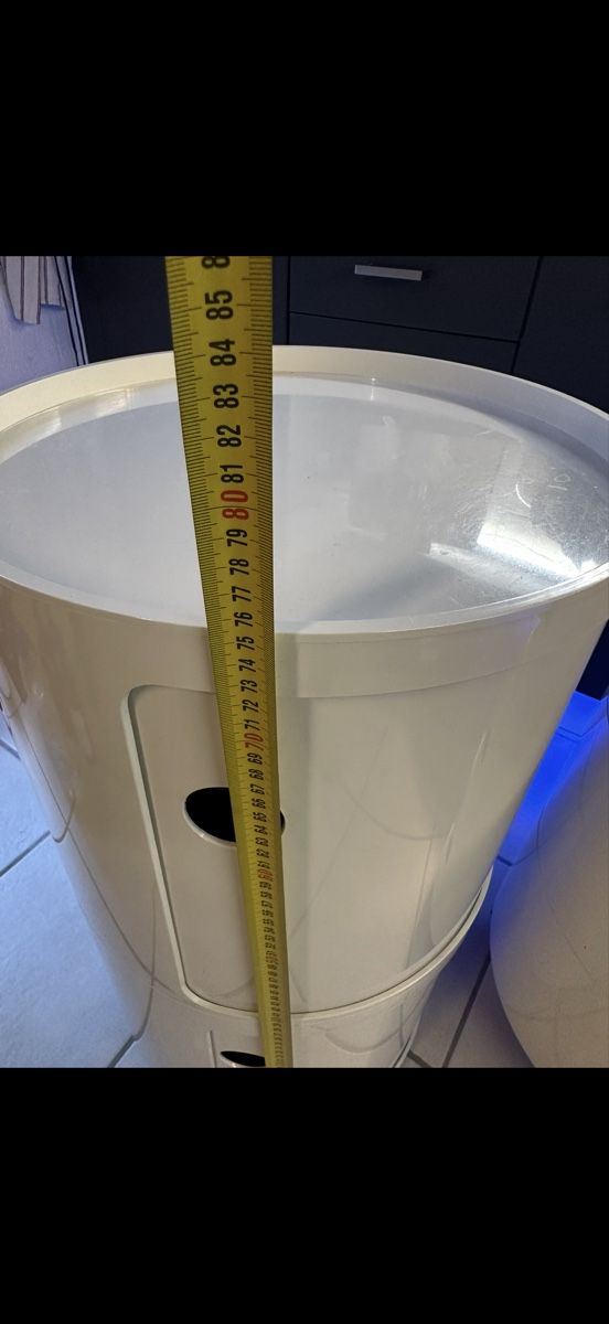 Comodini: KARTELL rangement blancs – Usato da Onnens VD venduto da fashionvictime01 1