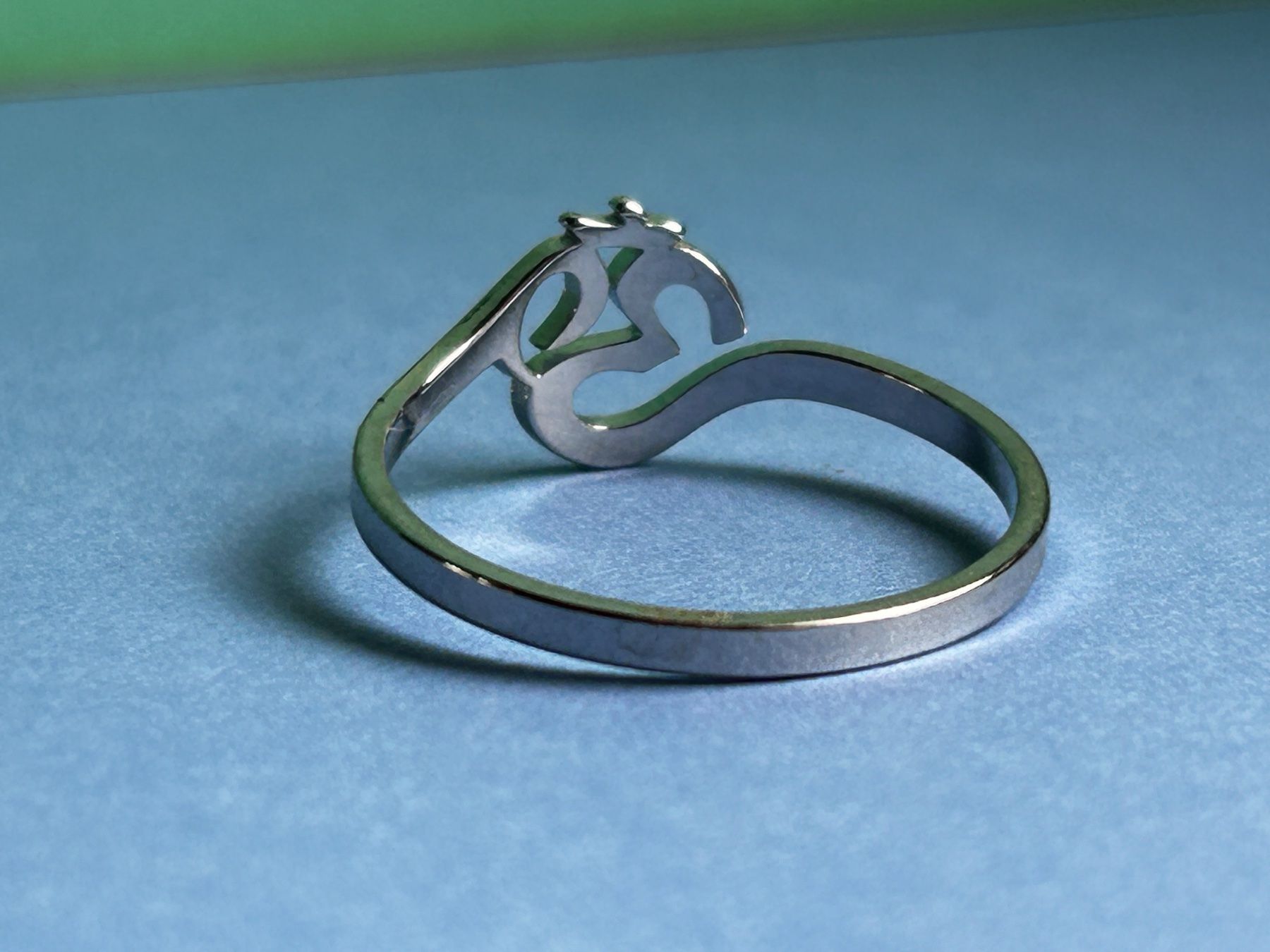 Anelli: Edelstahlring silbernes OM (Yogaring) – Nuovo e nell'imballaggio originale da Laufen venduto da Bellebellezza 3