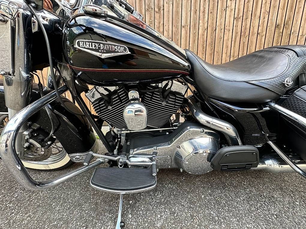 Harley-Davidson Touring: Harley - Davidson Road King – D'occasion à Kerns par nova27 1