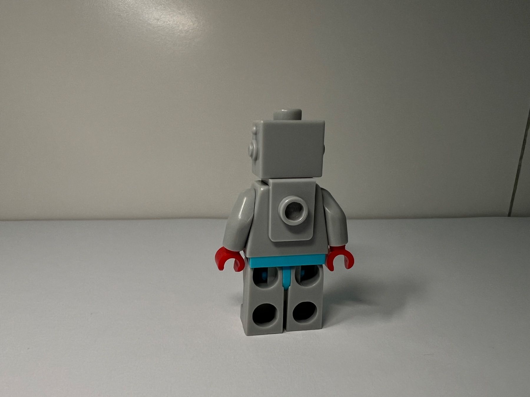 Lego Spielzeuge: Lego Minifigur Roboter – Gebraucht aus Schliern b. Köniz von wae_2ndl 2
