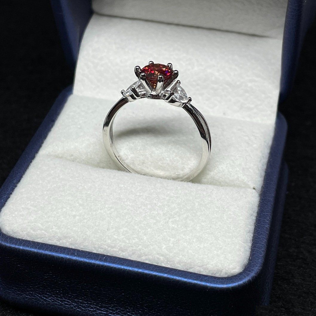 Anelli: Moissanite Ring, Silber 1ct - Gr. 58 Zertifikat – Nuovo (secondo la descrizione) da Thun venduto da Creative-Art-Tess 2