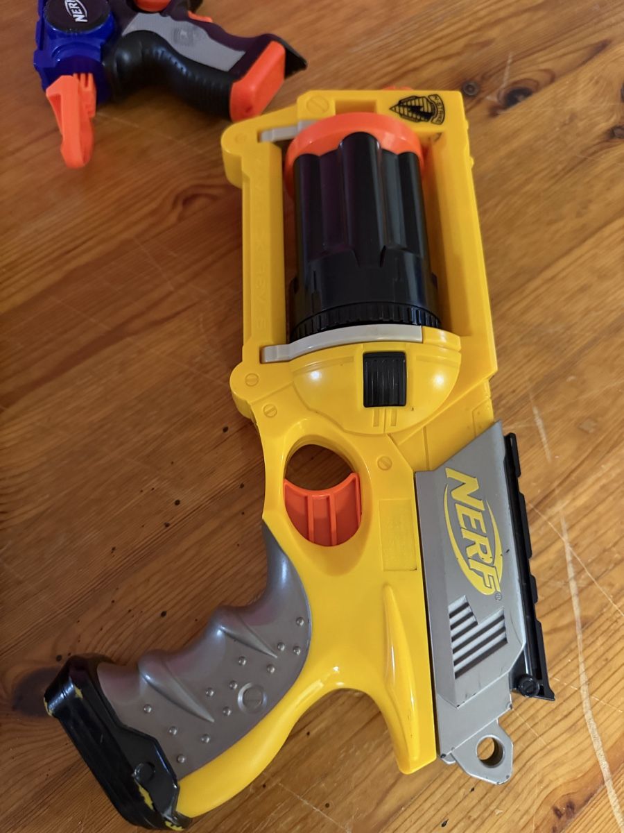 Nerf Spielzeuge: NERF Spielzeug Pistole convult  – Gebraucht aus Herzogenbuchsee von ioa_zcm6 1