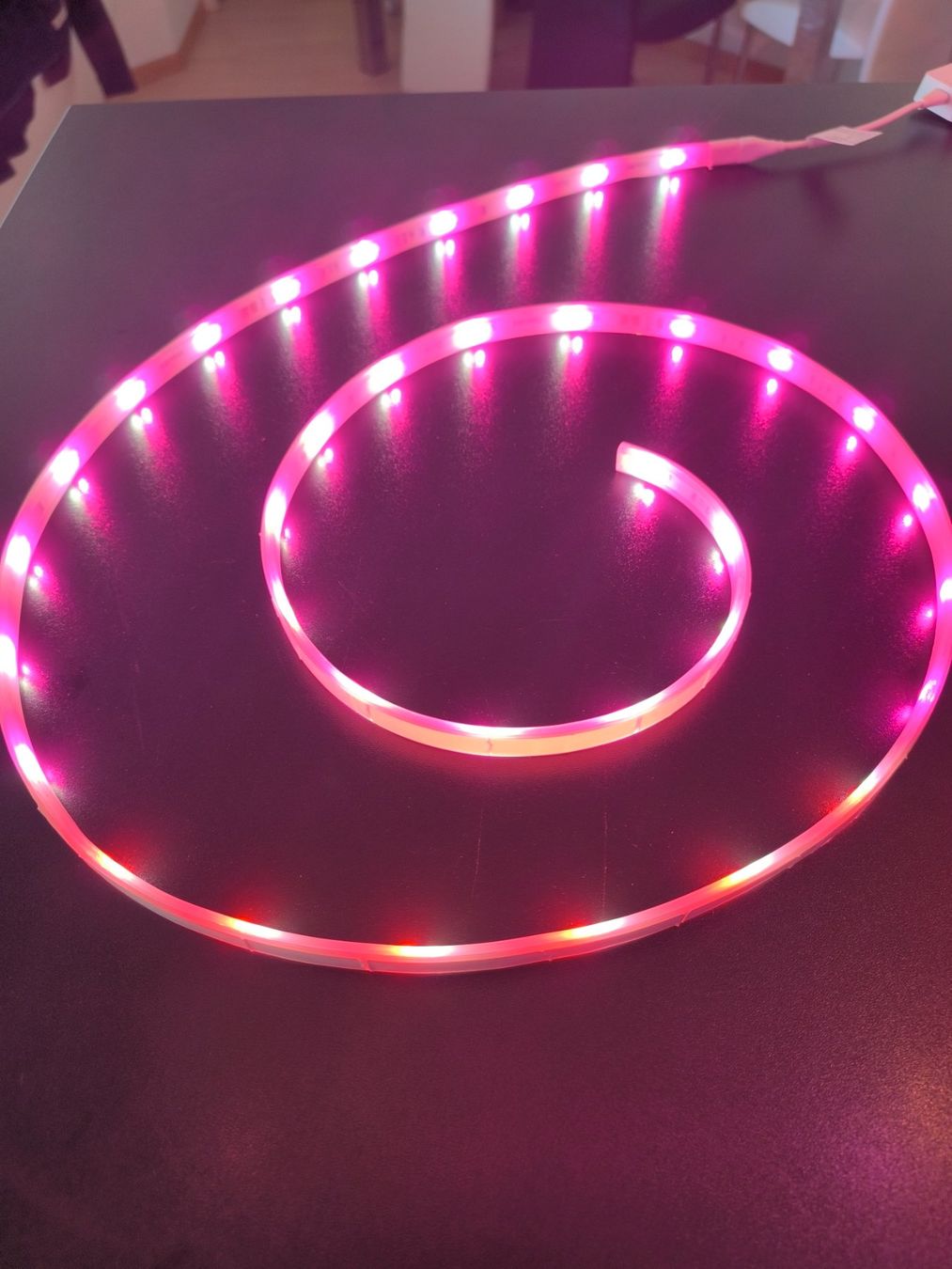 Philips Ghirlande e barre luminose: Philips Hue Lightstrip RGBW, 2 Meter... – Nuovo (secondo la descrizione) da Emmenbrücke venduto da sch_h5jk 6